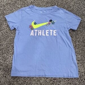 Nike short sleeve shirt girls size S